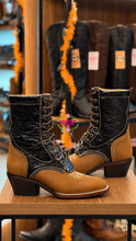 Load image into Gallery viewer, Lacer Bulldog Cobre Tubo Chocolate Tacón Cubano - Preorder
