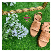 Cargar imagen en el visor de la galería, Rosa Yute - Rose Tooled Espadrilles
