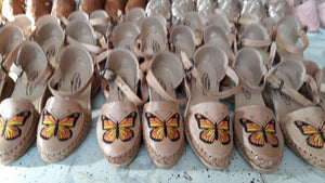 Mariposa Monarca - Embroidered Monarch Buckle
