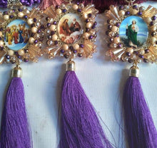 Load image into Gallery viewer, San Judas con Virgencita - St Jude and Virgin Mary Keychain and Car Blessing
