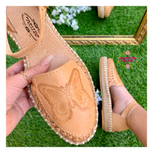 Load image into Gallery viewer, Mariposa Yute - Butterfly Espadrilles
